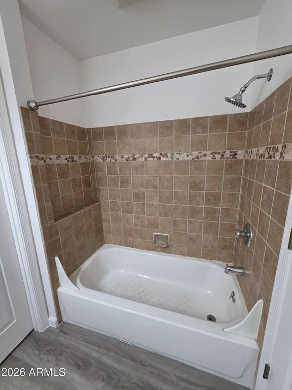 Image 12 of property listing at 4642 N 10TH Street, Phoenix, AZ 85014