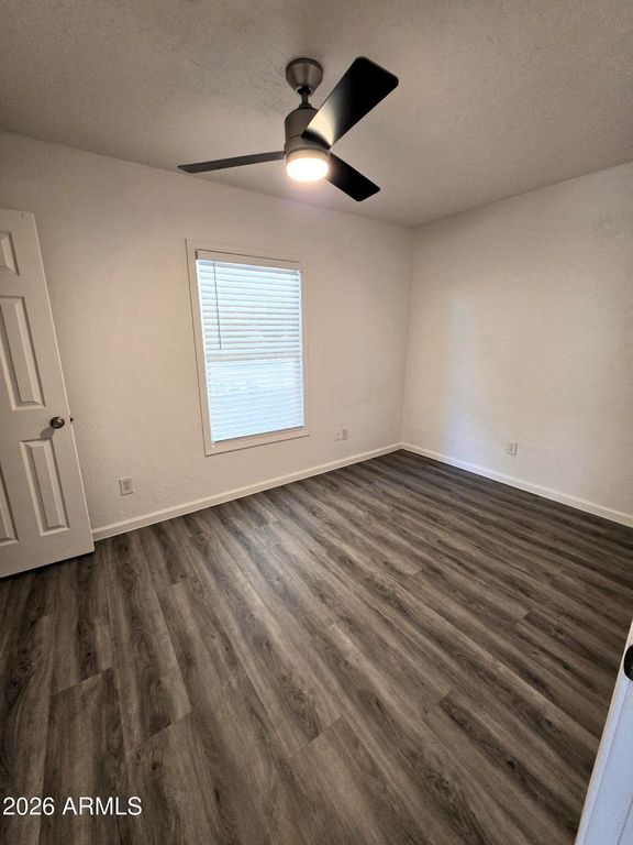 Image 13 of property listing at 4642 N 10TH Street, Phoenix, AZ 85014