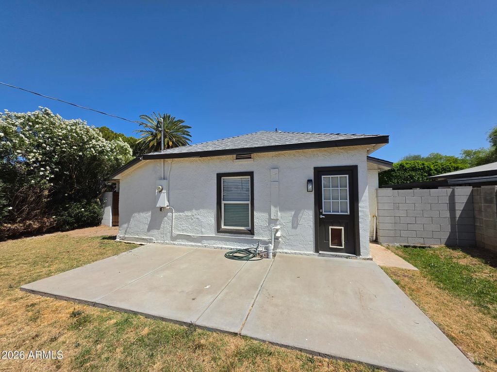 Image 17 of property listing at 4642 N 10TH Street, Phoenix, AZ 85014