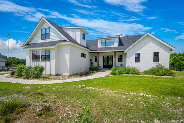 340 Warbler, Spring Branch, TX 78070