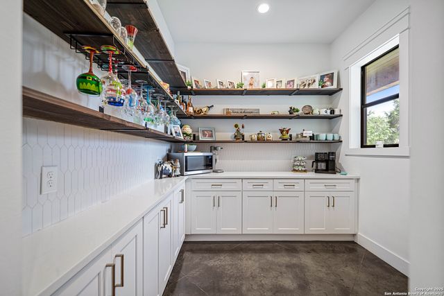 340 Warbler, Spring Branch, TX 78070