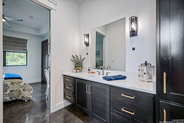 340 Warbler, Spring Branch, TX 78070