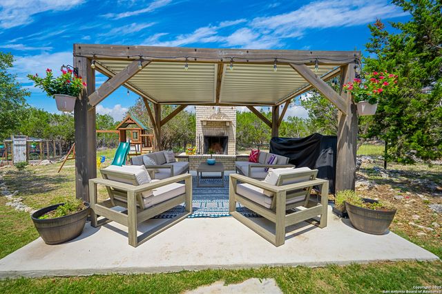 340 Warbler, Spring Branch, TX 78070