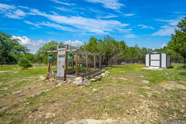 340 Warbler, Spring Branch, TX 78070