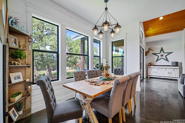 340 Warbler, Spring Branch, TX 78070
