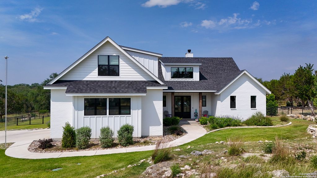 340 Warbler, Spring Branch, TX 78070