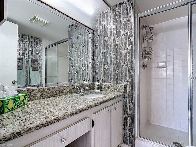 200 Turtle Lake CT 109, Naples, FL 34105