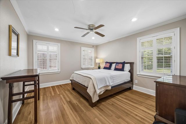 4919 Imperial Street, Bellaire, TX 77401
