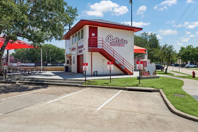 4919 Imperial Street, Bellaire, TX 77401