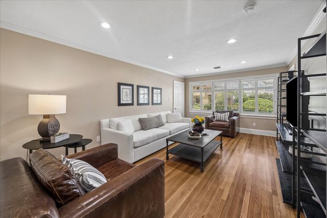 4919 Imperial Street, Bellaire, TX 77401