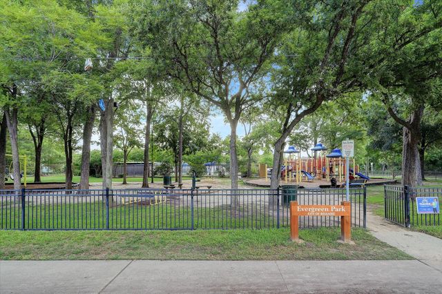 4919 Imperial Street, Bellaire, TX 77401