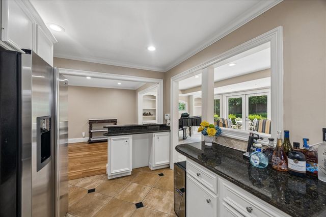 4919 Imperial Street, Bellaire, TX 77401