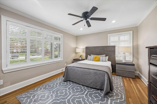 4919 Imperial Street, Bellaire, TX 77401