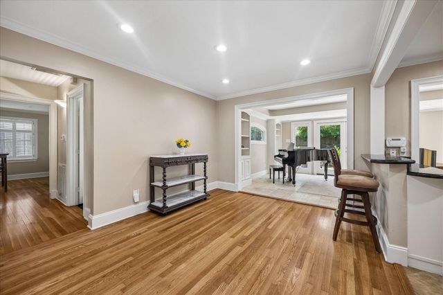 4919 Imperial Street, Bellaire, TX 77401
