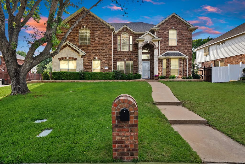 2903 Rocky Creek Drive, Mansfield, TX 76063 — exterior