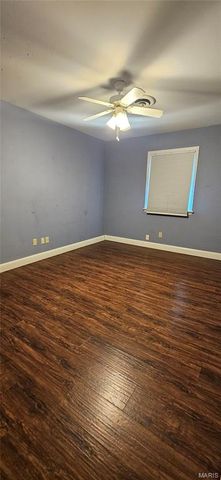 1606 Paris Drive, Godfrey, IL 62035