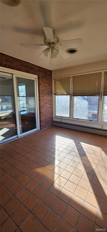 1606 Paris Drive, Godfrey, IL 62035