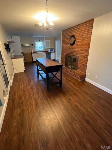 1606 Paris Drive, Godfrey, IL 62035