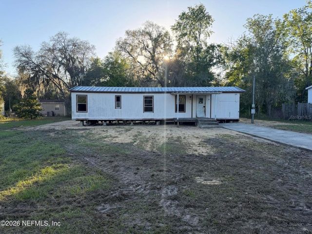 235 OAKCREST DRIVE, Interlachen, FL 32148