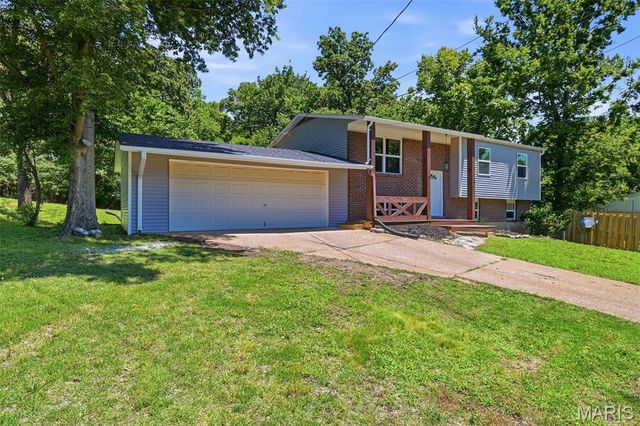 25 Apache Trail, Fenton, MO 63026