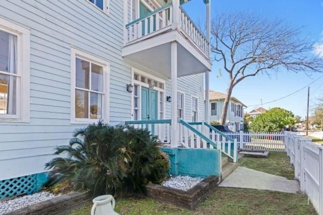 2417 Avenue M, Galveston, TX 77550