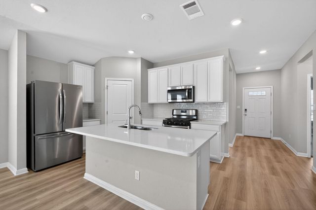 900 Main ST, Hutto, TX 78634