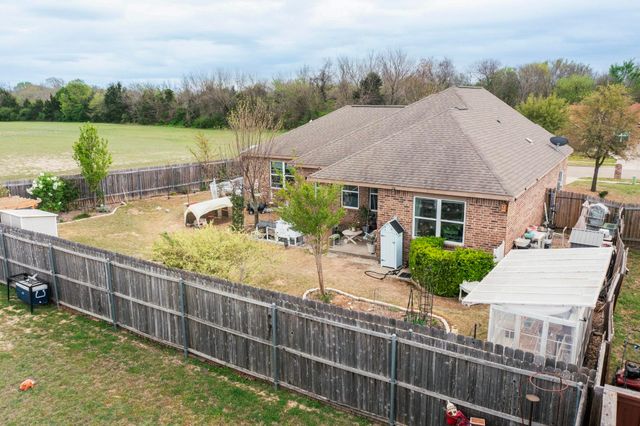 412 Lake Street, Red Oak, TX 75154