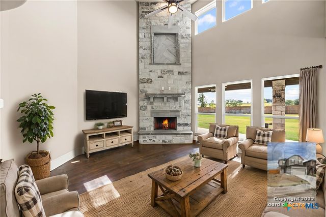 1052 Parkview Dr Way, Salado, TX 76571