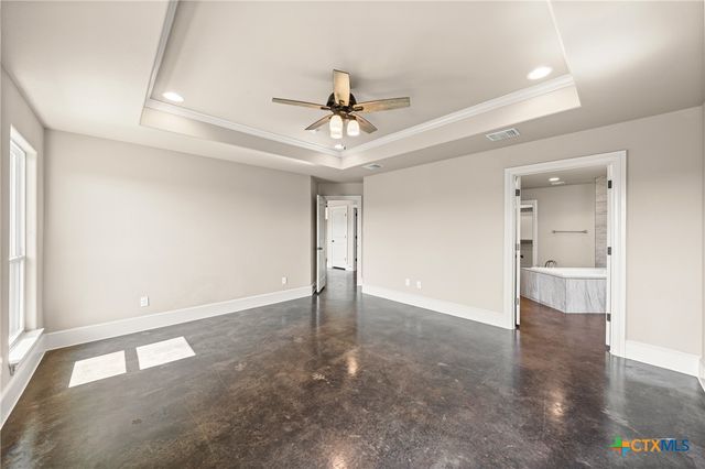 1052 Parkview Dr Way, Salado, TX 76571