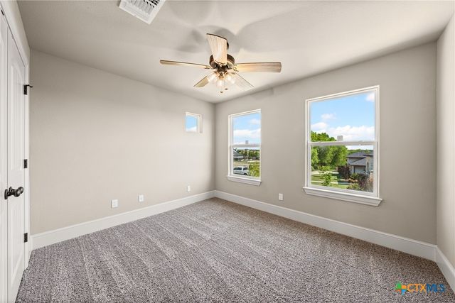 1052 Parkview Dr Way, Salado, TX 76571