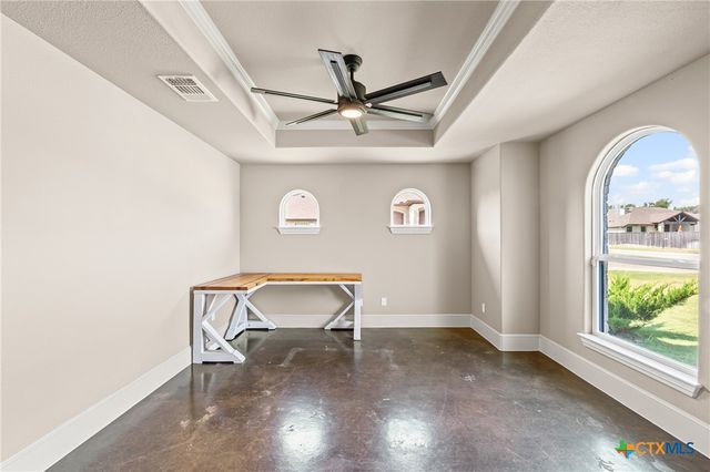 1052 Parkview Dr Way, Salado, TX 76571