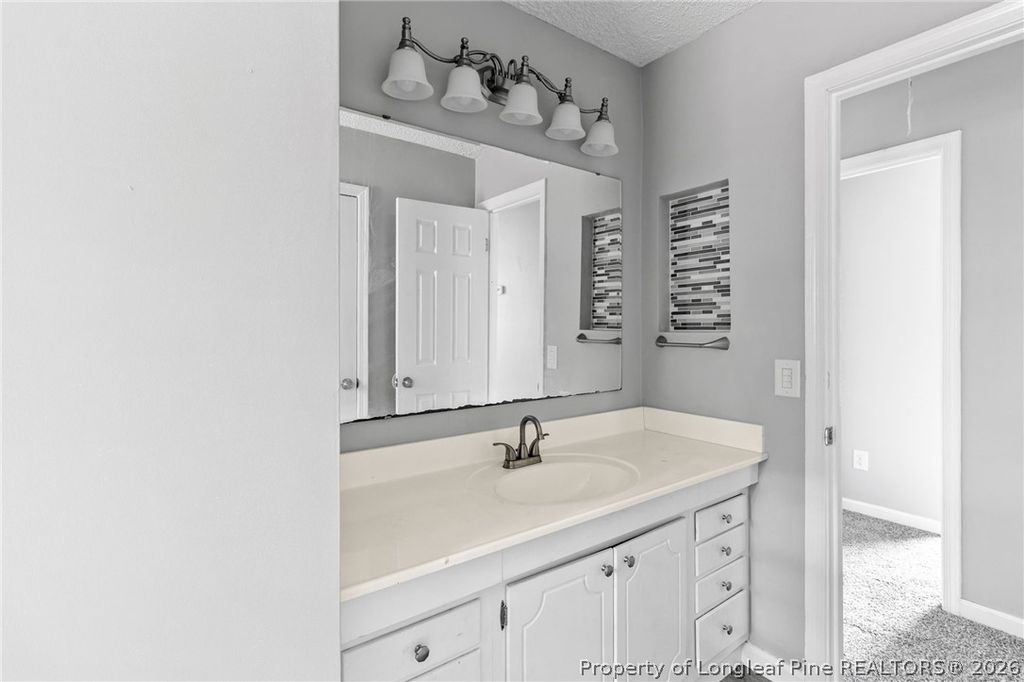 601 Woodclift Drive, Fayetteville, NC 28311 — photo 9