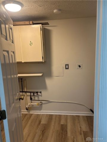 2616 S Kings Arms Circle, Dayton, OH 45440