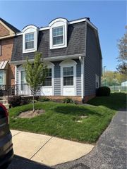 2616 S Kings Arms Circle, Dayton, OH 45440