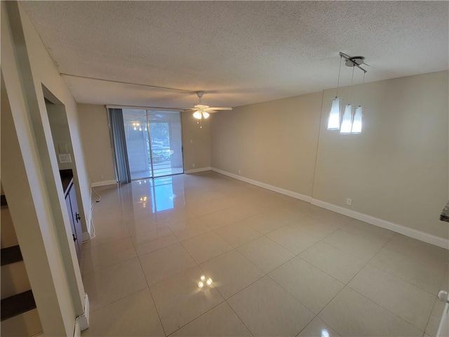 404 NW 68th Avenue 316, Plantation, FL 33317