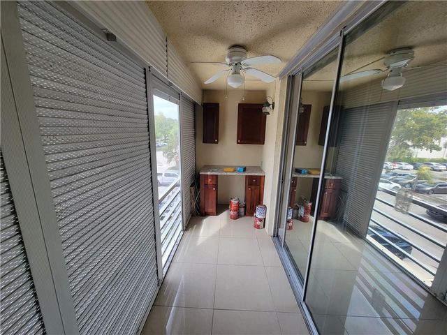 404 NW 68th Avenue 316, Plantation, FL 33317