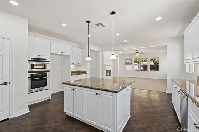 356 Tuffa Court, Perris, CA 92570