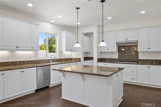 356 Tuffa Court, Perris, CA 92570