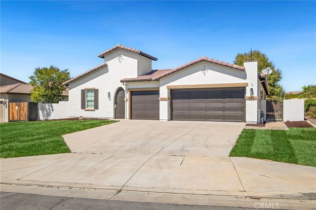 356 Tuffa Court, Perris, CA 92570