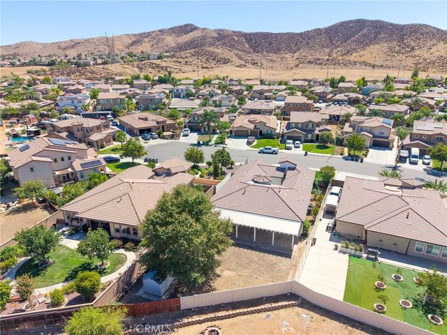 356 Tuffa Court, Perris, CA 92570