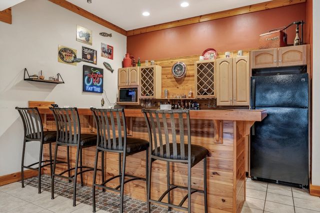 525 Harbor Dr, Lancaster, TN 38569