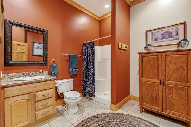 525 Harbor Dr, Lancaster, TN 38569