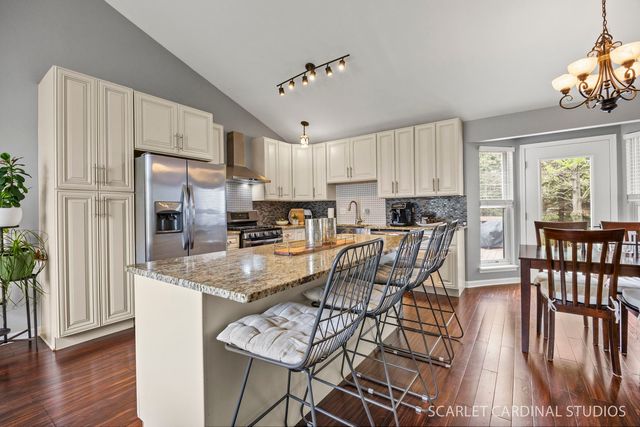 24129 Primrose Circle, Plainfield, IL 60585