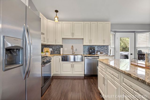 24129 Primrose Circle, Plainfield, IL 60585