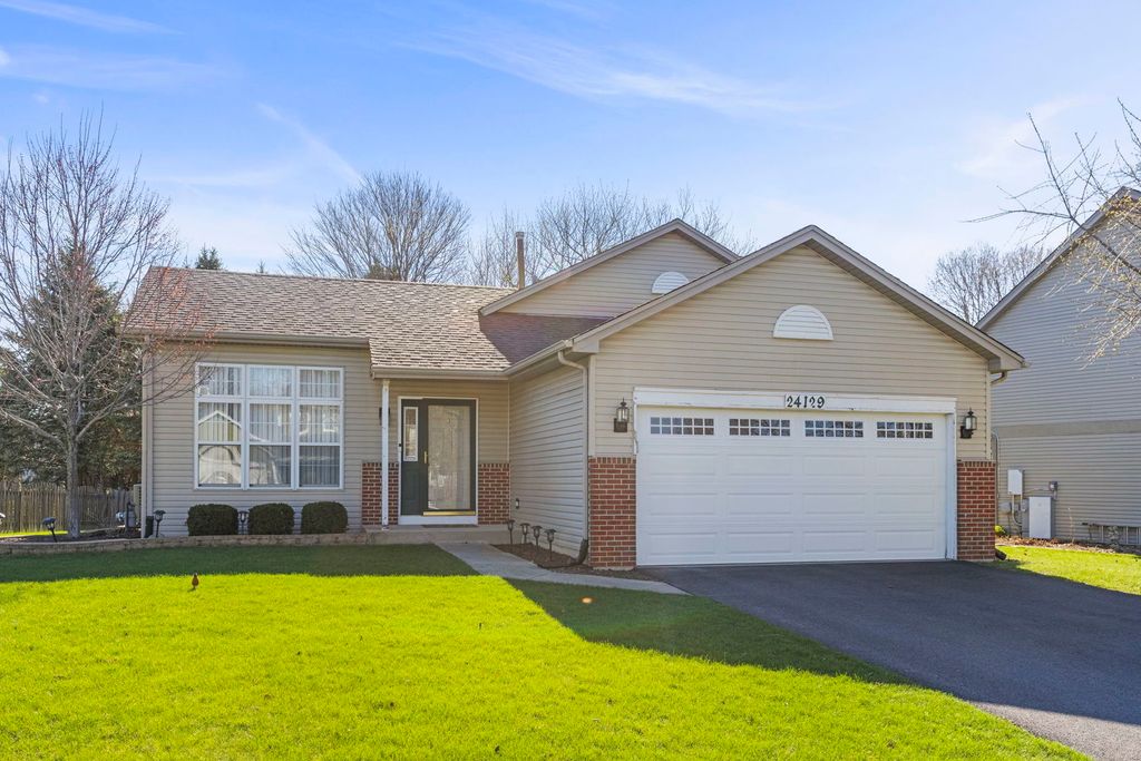 24129 Primrose Circle, Plainfield, IL 60585
