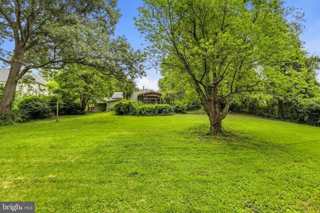 4012 TAYLOR DR, Fairfax, VA 22032