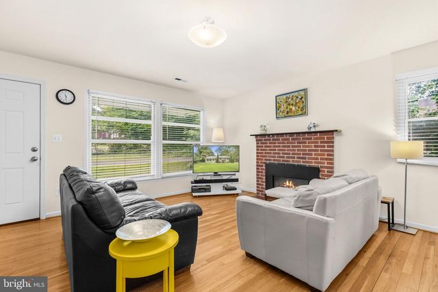 4012 TAYLOR DR, Fairfax, VA 22032
