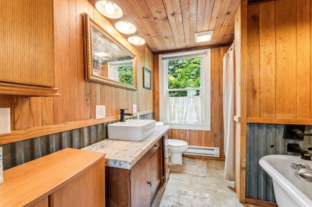 160 N State Road 35, Alma, WI 54610