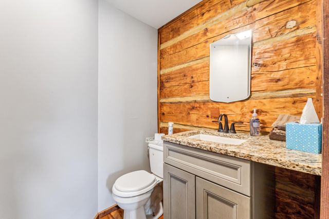 160 N State Road 35, Alma, WI 54610