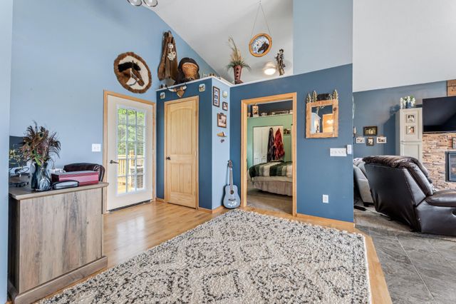 160 N State Road 35, Alma, WI 54610